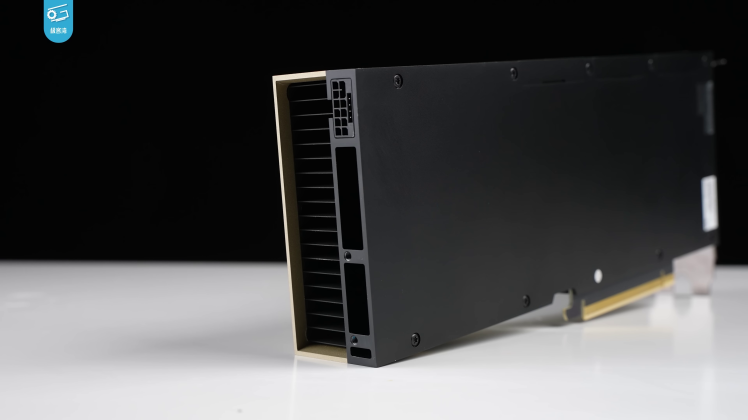 اشتباه نمیبینید. این سیستم 1TB گرافیک دارد!